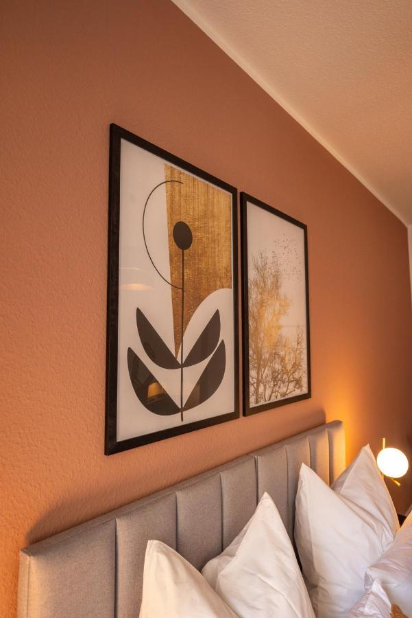 Maremar - Design Apartment - Luxus Boxspringbett - Zentral - Kueche - Arbeitsplatz - Highspeed Wlan Gera Buitenkant foto